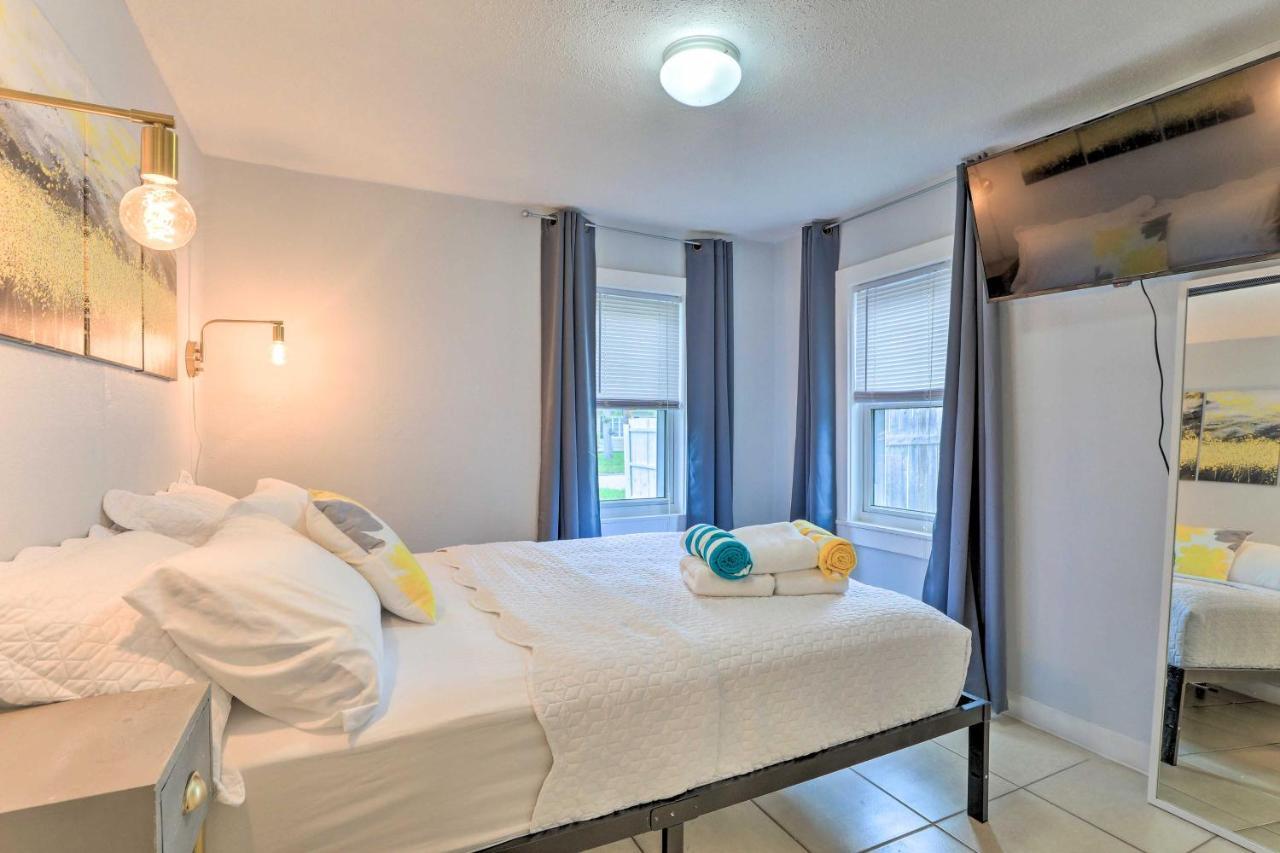 Central Sarasota Home 8 Mi To Siesta Key! Екстер'єр фото